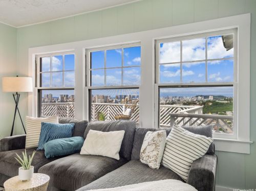 1341 Highview Pl, Honolulu HI  96816-3273 exterior