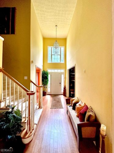 5092 Meadowbrooke Chase, Stone Mountain, GA 30088-4400