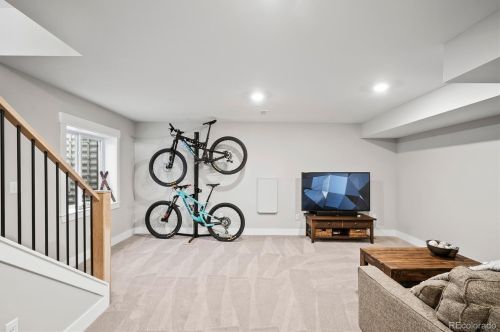 2985 Sherman St, Englewood CO 80113-1624 exterior