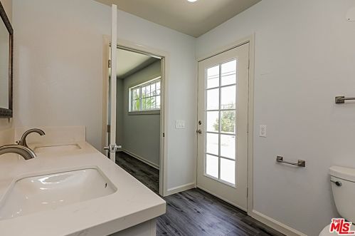 2501 Eola Dr, Anaheim CA  92804-4003 exterior