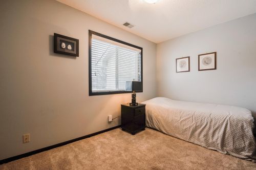 8424 Ashford Rd, Saint Paul MN  55125-8481 exterior