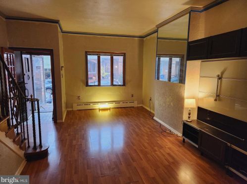2224 17th St, Philadelphia, PA 19132-4403
