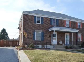 1525 Catalina Ave, Allentown, PA 18103-4716
