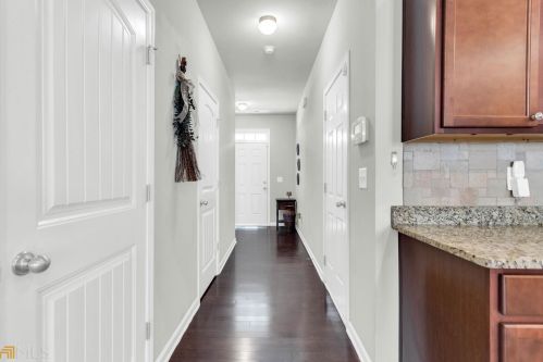 2346 Capella Cir, Atlanta, GA 30331-3869