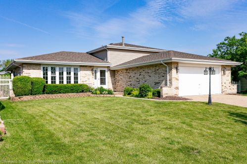 16836 Creekside Ave, Tinley Park, IL 60487-7668