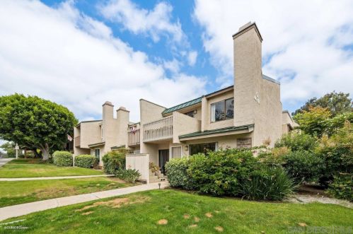 663 Copper Dr, Vista, CA 92083-4424