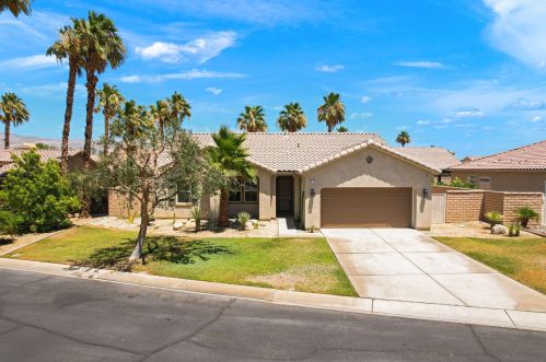 41338 Noyes Ct, Indio, CA 92203-3211