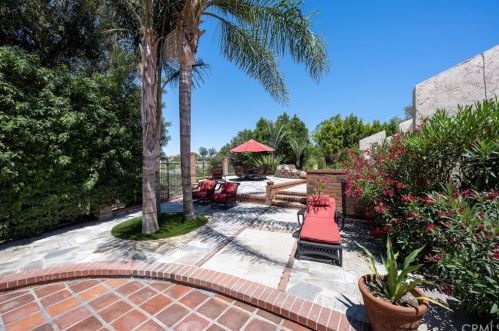360 Timken Rd, Anaheim, CA 92808-1369
