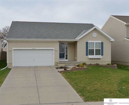8030 150th Ter, Bennington, NE 68007-1236