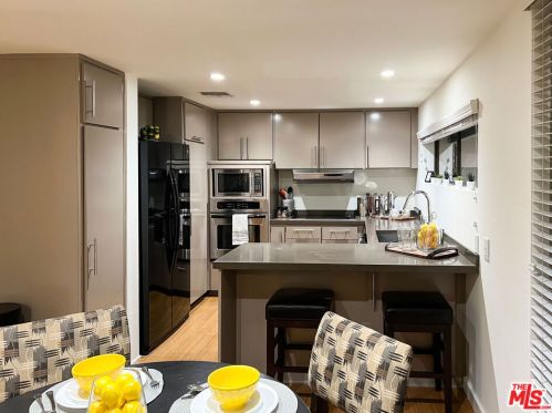 261 La Verne Way, Palm Springs, CA 92264-9089