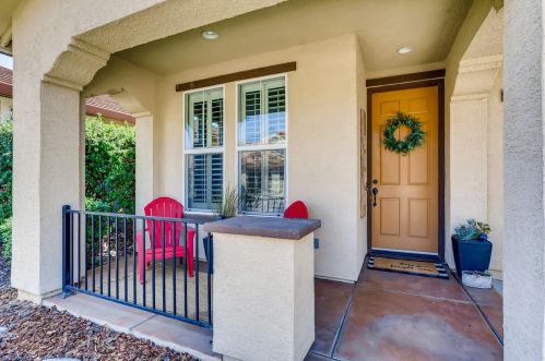11746 Kouros Way, Rancho Cordova, CA 95742-8046