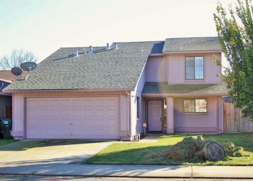 1208 Champagne Ct, Modesto, CA 95351-2165