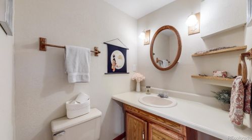 18020 Berry Dr, Aurora CO  80015-2616 exterior