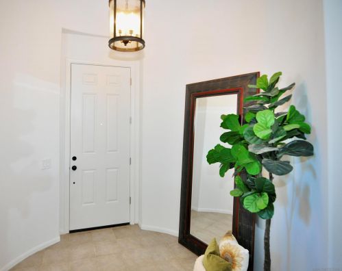33770 Summit View Pl, Temecula CA  92592-5636 exterior
