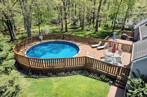 11457 Westvalley Dr, Crown Point, IN 46307-4220