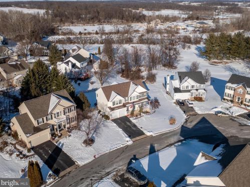 41 Cypress Point Ct, Charles Town WV  25414-3928 exterior