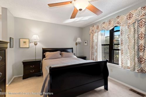 3 Old Orch Ln, Tinton Falls NJ 07712-2570 exterior