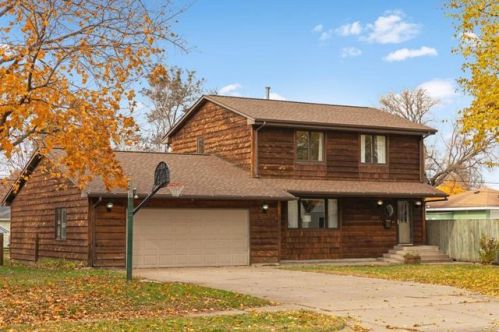 4045 Zane Ave, Minneapolis, MN 55422-1620