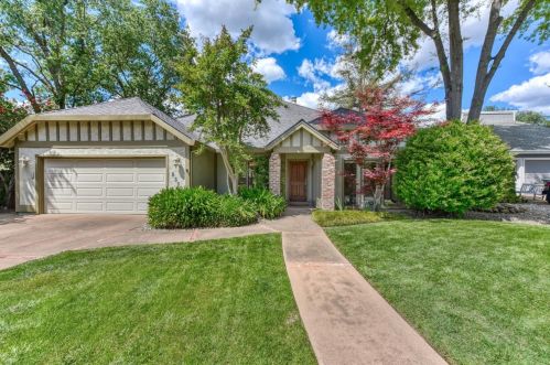 8509 Via Gwynn Way, Fair Oaks, CA 95628-3847