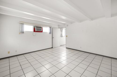 765 Aipo St, Honolulu HI  96825-2525 exterior