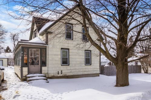 19 Woodman Ave, Fairfield, ME 04937-1213