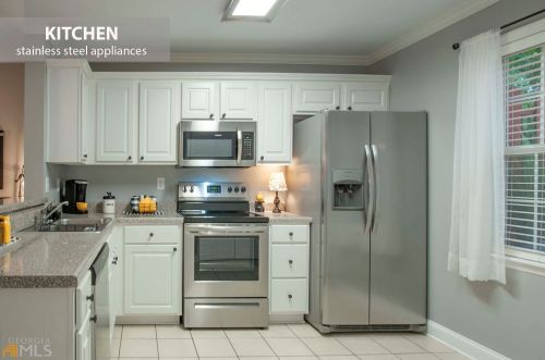 240 Cleveland Rd, Bogart, GA 30622-6825