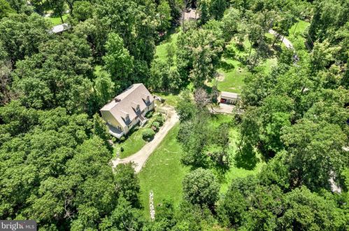 127 Cool Glen Cir, Harpers Ferry, WV 25425-6507