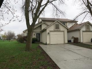 16 Yardley Ct, Glendale Heights, IL 60139-1883