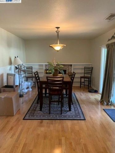 492 Hagemann Dr, Livermore, CA 94551-2439