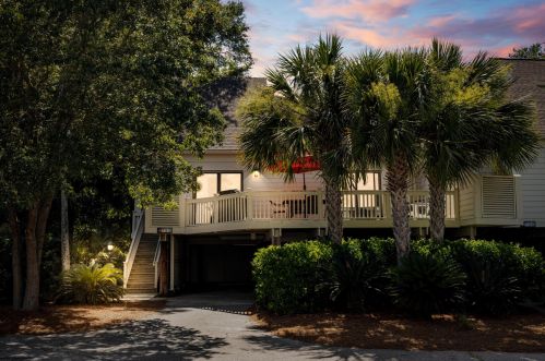755 Spinnaker Beachhouse Vl, Johns Island, SC 29455-6108