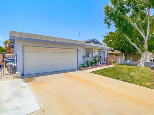 43343 Fenner Ave, Lancaster, CA 93536-5340