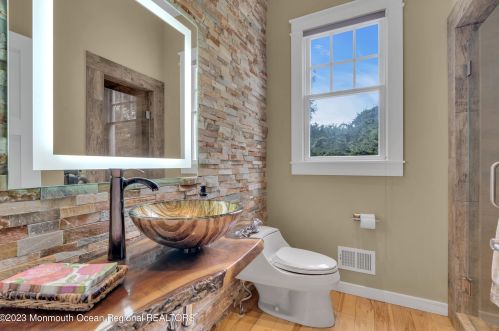 139 Cold Indian Spg Rd, Tinton Falls NJ 07712-3247 exterior