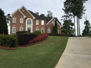 1790 Carlington Ct, Grayson, GA 30017-1088