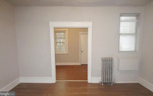 4829 10th St, Philadelphia PA  19141-3929 exterior