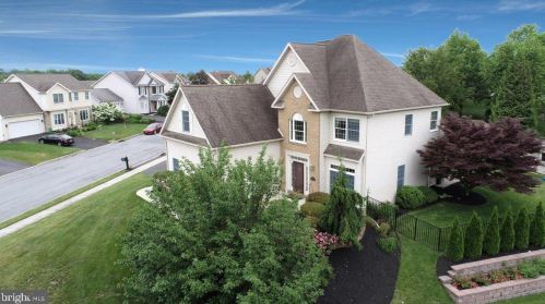 4006 Thicket Ln, Harrisburg, PA 17110-3663