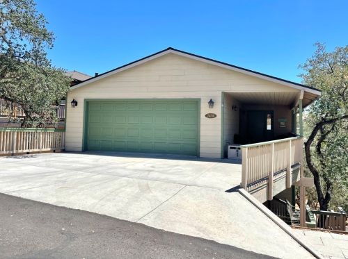 2438 Stern Deck Rd, Lake Nacimiento, CA 93426-9647