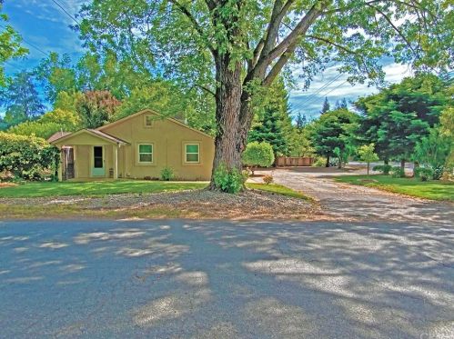 2302 Fern Ave, Chico, CA 95926-2009
