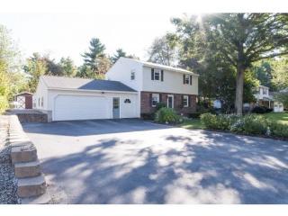 12 Sherwood Dr, Nashua, NH 03063-2120