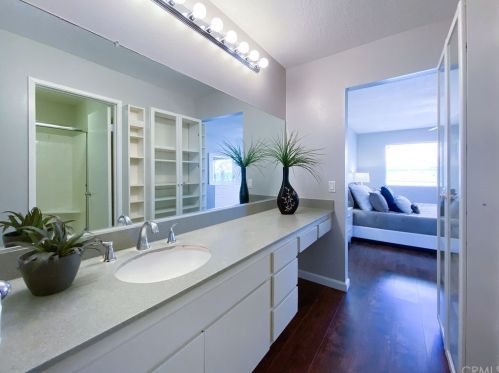 17251 Chestnut, Irvine CA  92612-2316 exterior