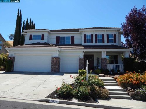 1034 Rolling Woods Way, Concord, CA 94521-5400