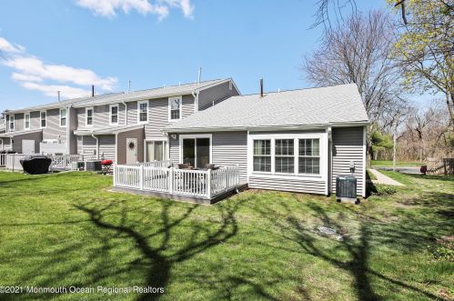 64 Redwood Dr, Tinton Falls NJ  07712-8702 exterior