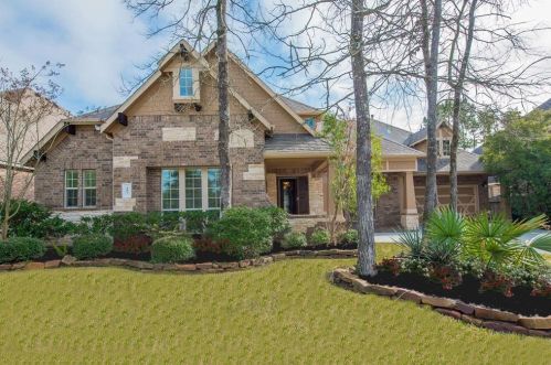 107 Andrew Ridge Ln, Conroe, TX 77384-3718