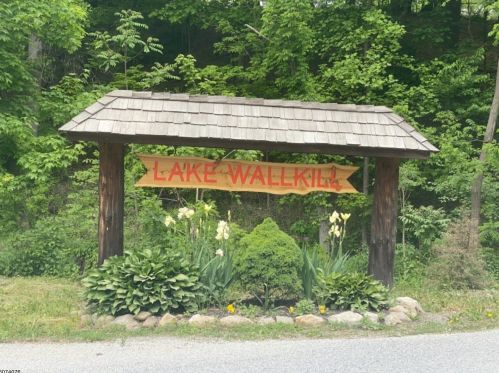 9 High Point Rd, Wantage, NJ 07461-4301