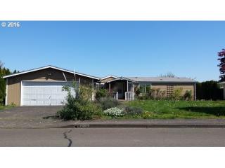 1582 Woodland Ave, Woodburn, OR 97071-2053