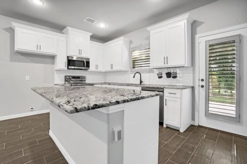 233 Teakwood Dr, Princeton TX exterior