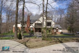 74 Cheyenne Trl, Sparta, NJ 07871-2923