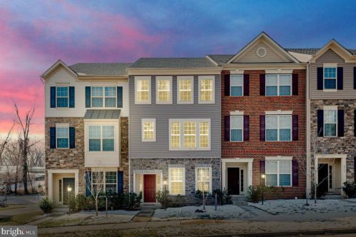 4001 Bradys Hill Rd, Triangle, VA 22172-1202