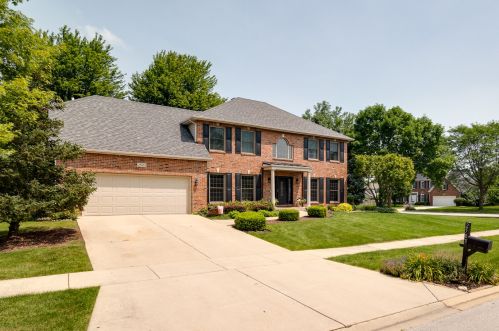 2503 Salt Meadow Rd, Naperville, IL 60564-5377