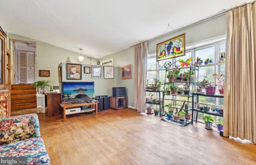 10905 Oakwood St, Silver Spring MD 20901-1238 exterior