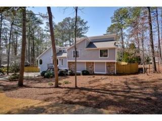 2725 Alpine Trl, Marietta, GA 30062-5709